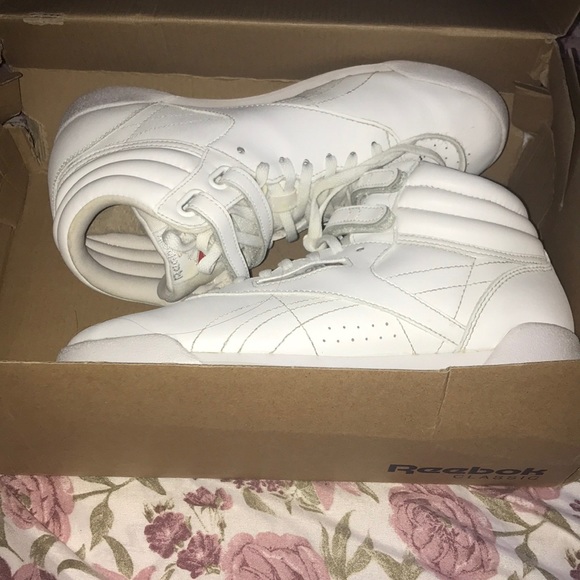 Reebok Shoes - Reebok Classics